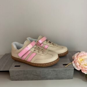 Tênis Infantil Casual com Detalhes em Listras