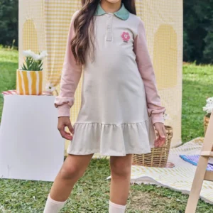 Vestido infantil Kukie estilo polo com babado bege