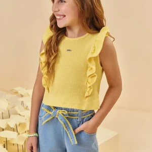 Conjunto de Blusa em Malha Waffle e Shorts em Jeans com Elastano